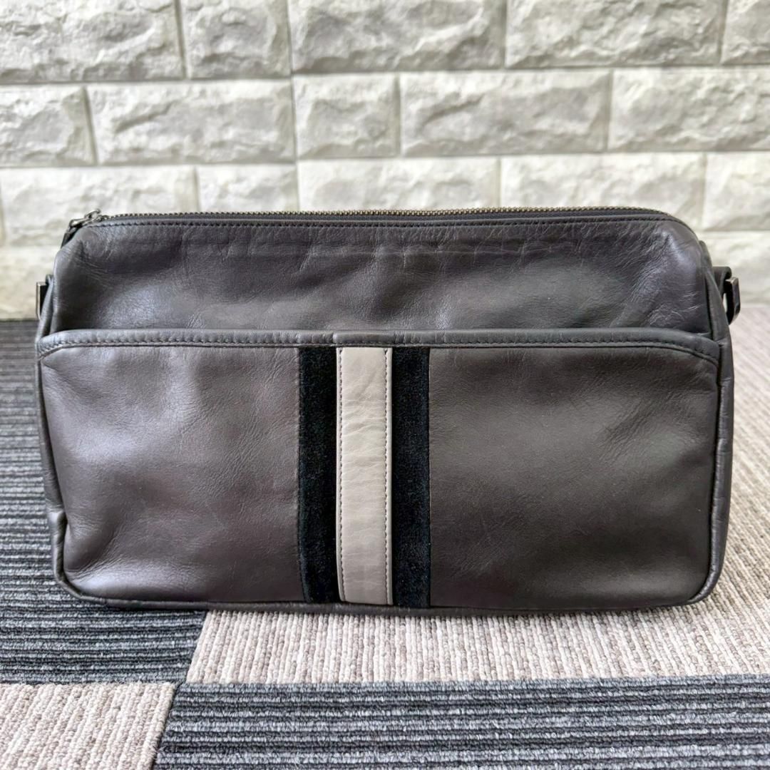 BURBERRY バーバリー ブラックレーベル レザー ショルダーバック