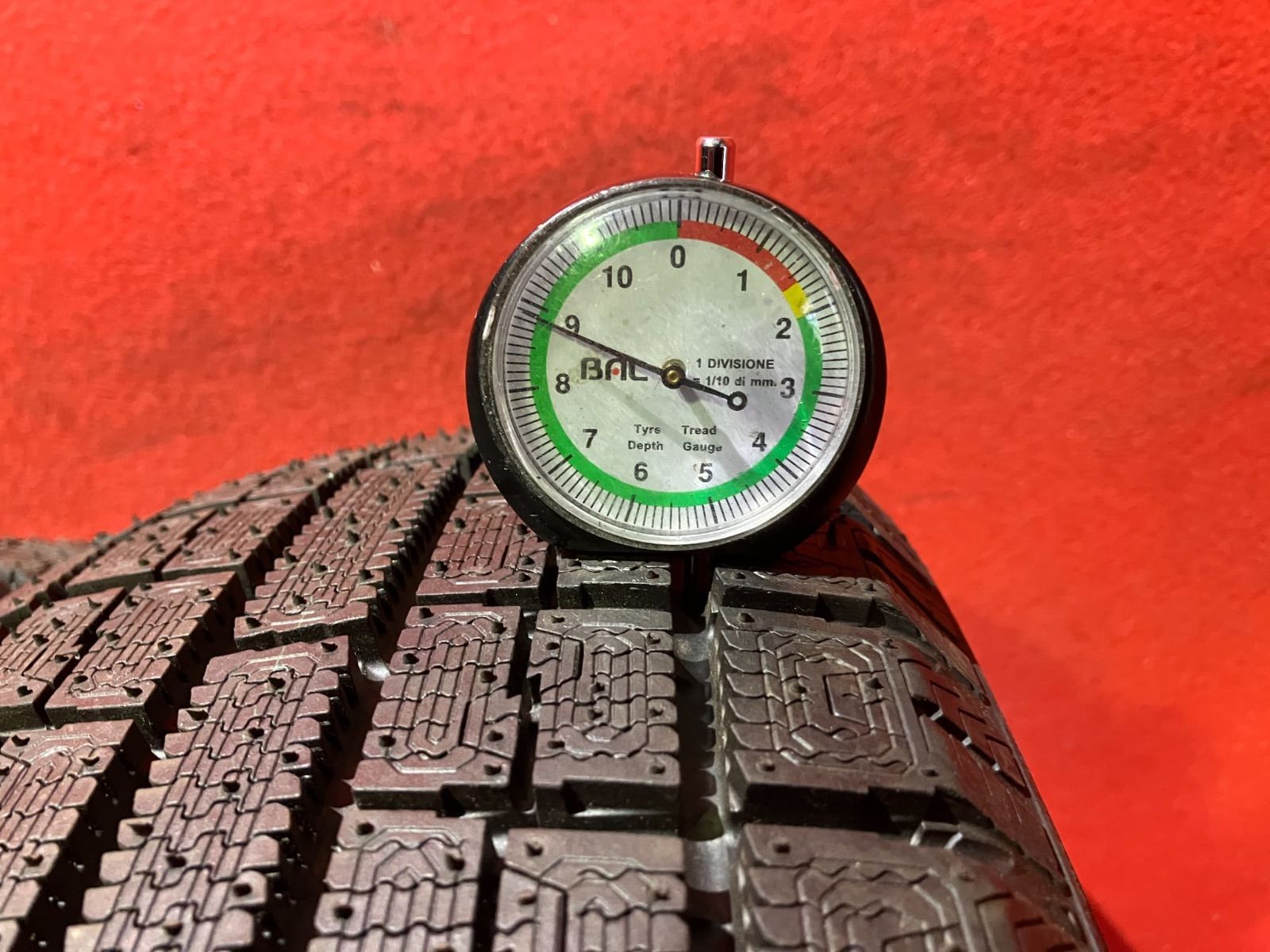 スタッドレスタイヤ 185 65R15 TOYO G5 4本SET