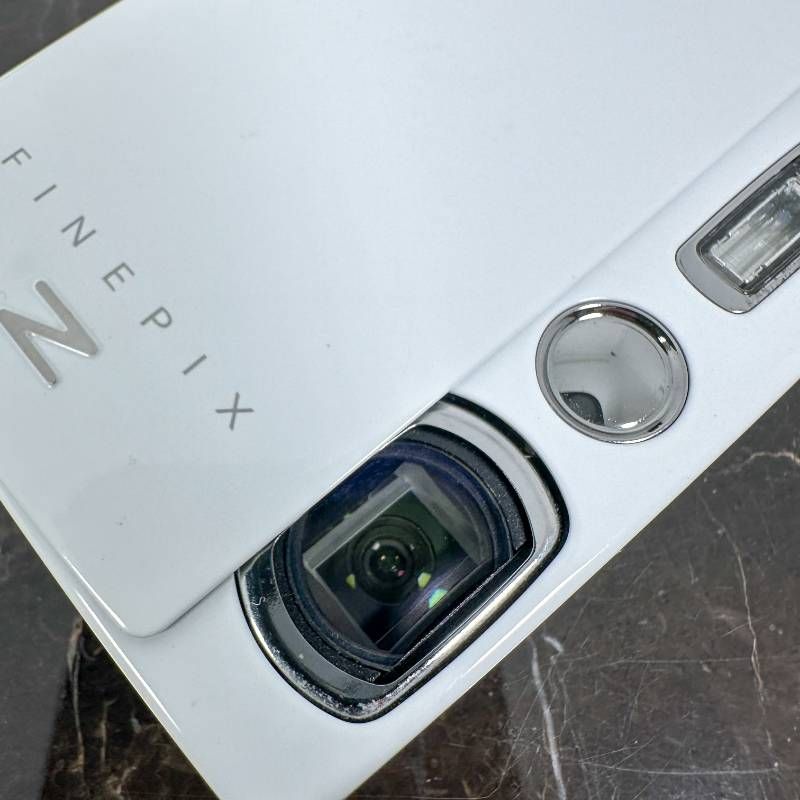 FUJIFILM FINEPIX Z1000EXR ホワイト - メルカリ
