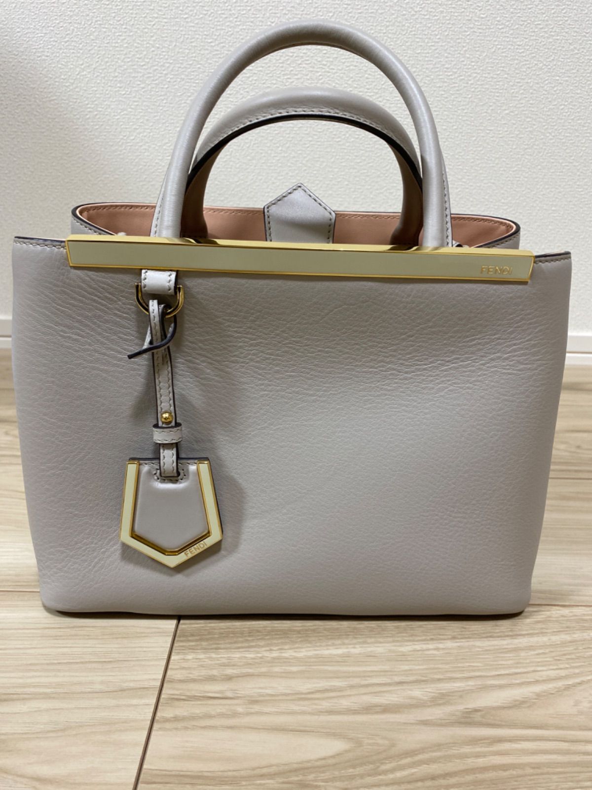 フェンディ FENDI プチトゥージュール パウダーグレー、ベビーピンク