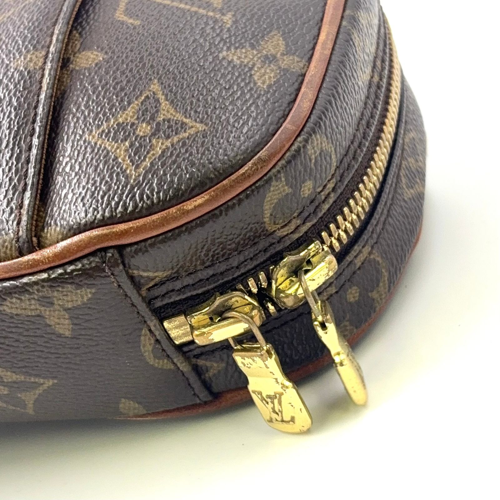 LOUIS VUITTON ポシェットガンジュ モノグラム モノグラム