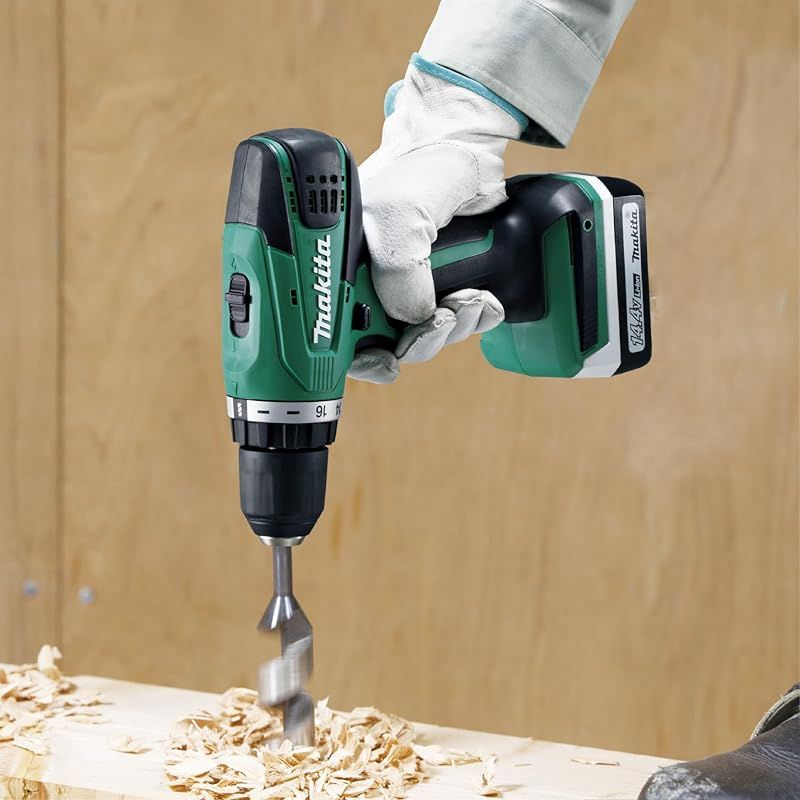 マキタ Makita 充電式ドライバドリル 14.4V2Ah バッテリ 充電器 ケース付 MDF347DSA 1