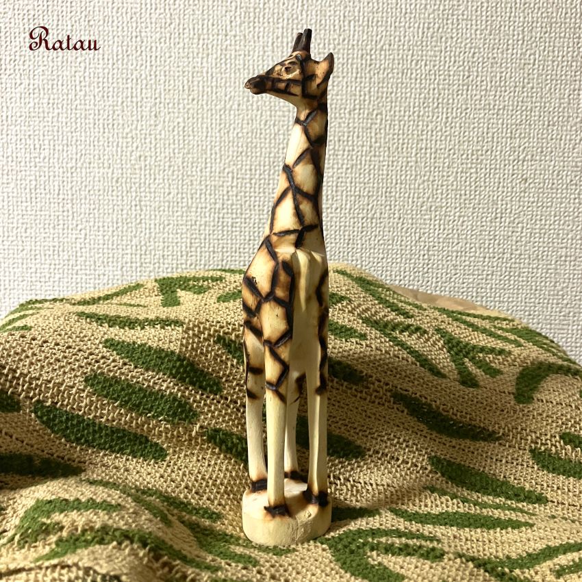ジンバブエ産の手彫り彫刻　キリン 置物 動物オブジェ キリン ジンバブエ 木彫動物 大 天然木 手作り 再