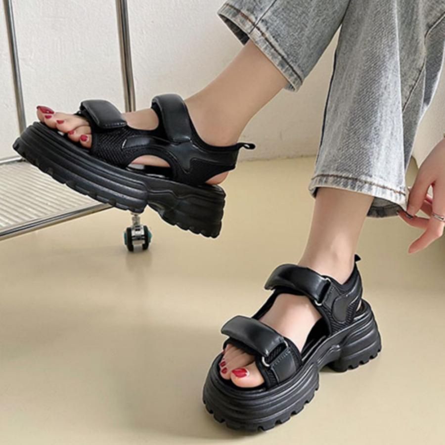 スポーツサンダル