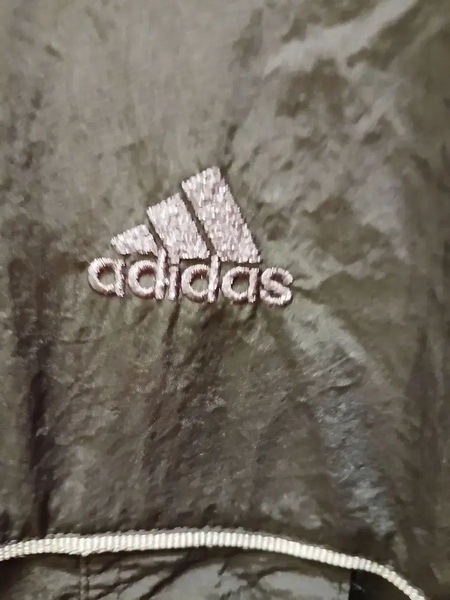 18 adidas