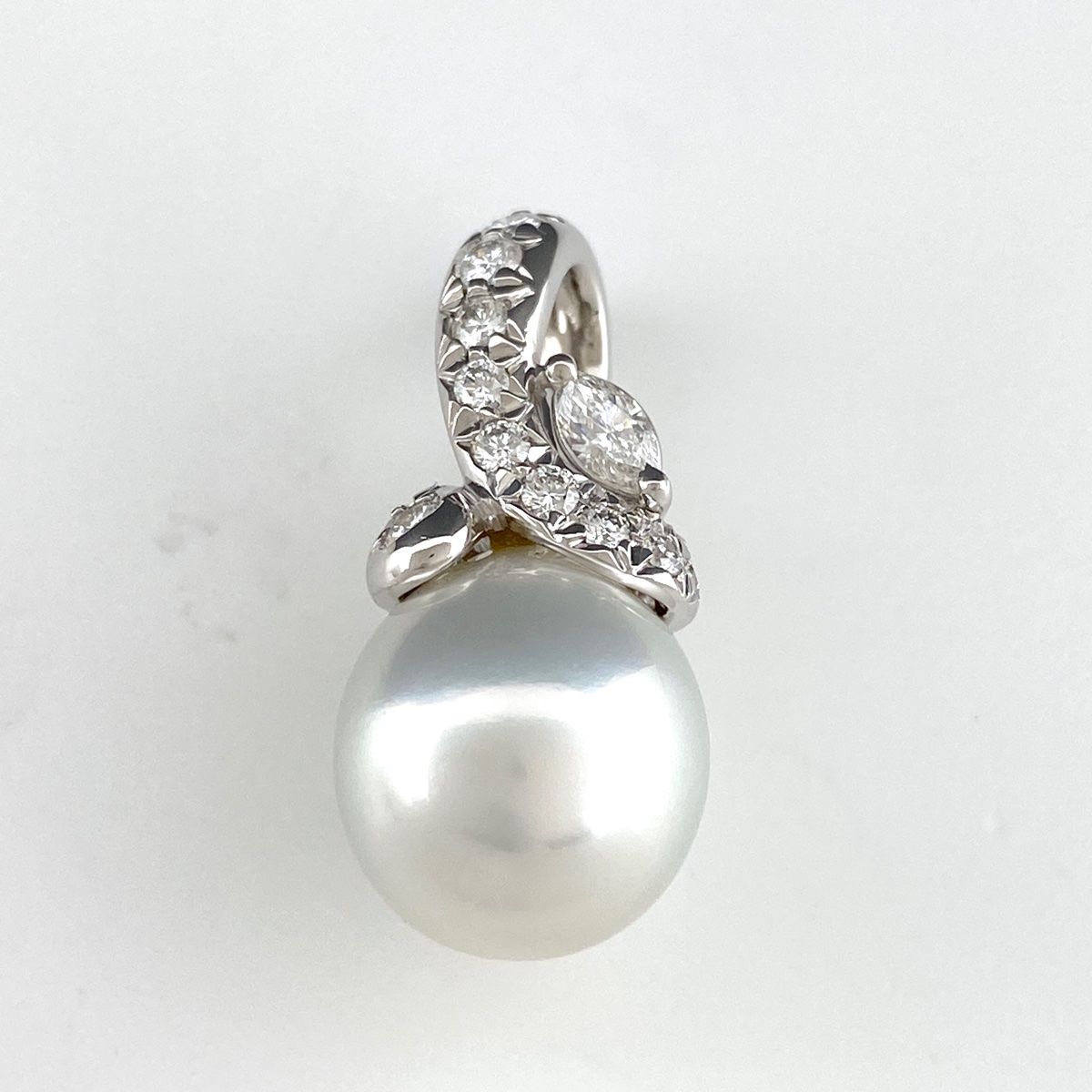 パール ペンダントトップ プラチナ 真珠 ダイヤモンド メレダイヤ