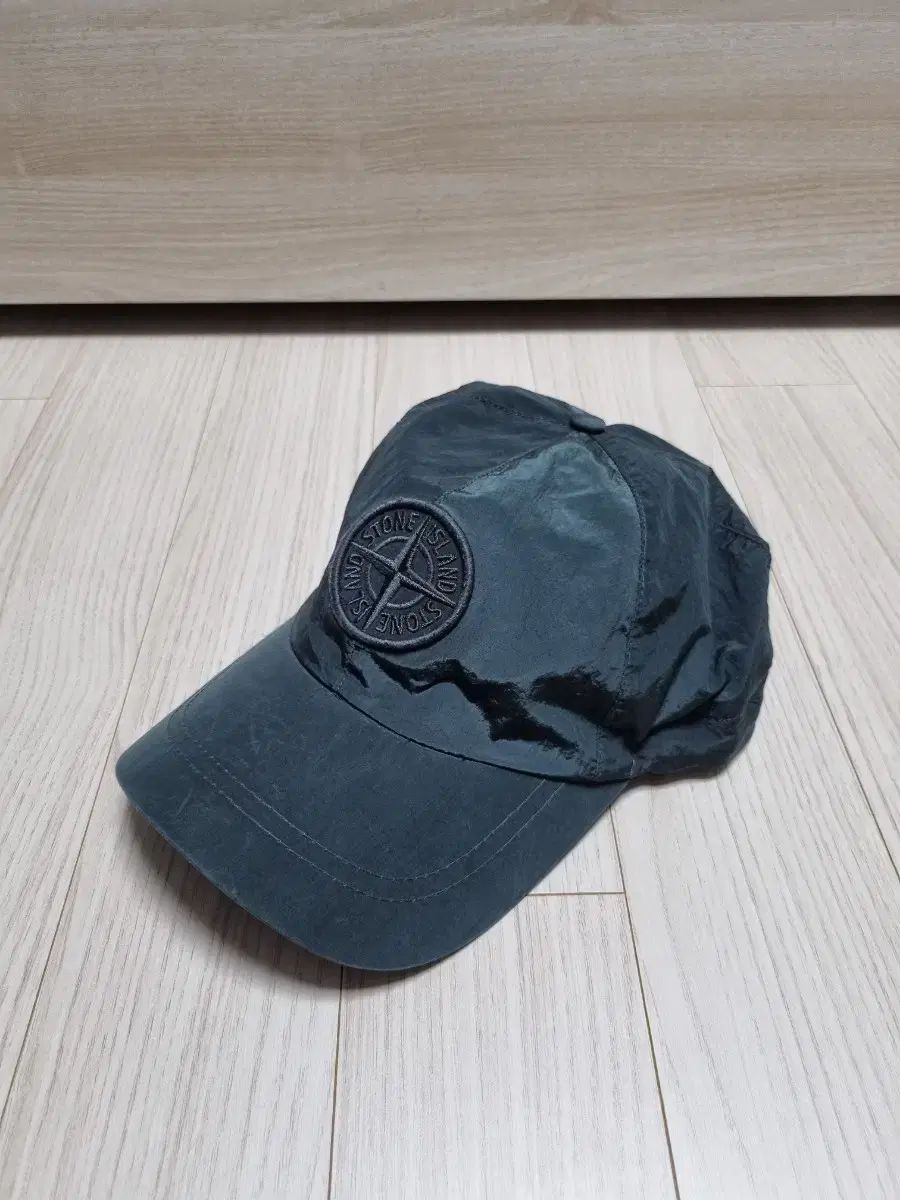 STONE ISLAND ストーンアイランド ナイロンメタル ボールキャップ 帽子