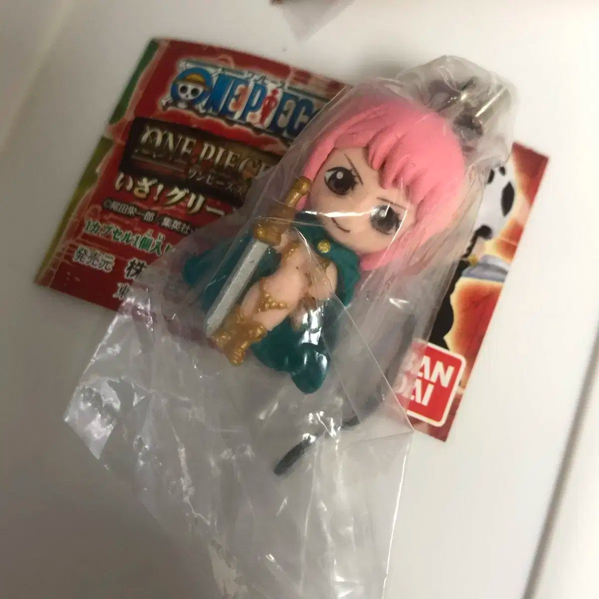 ONE PIECEドレスローザ古典キーホルダー レベッカ