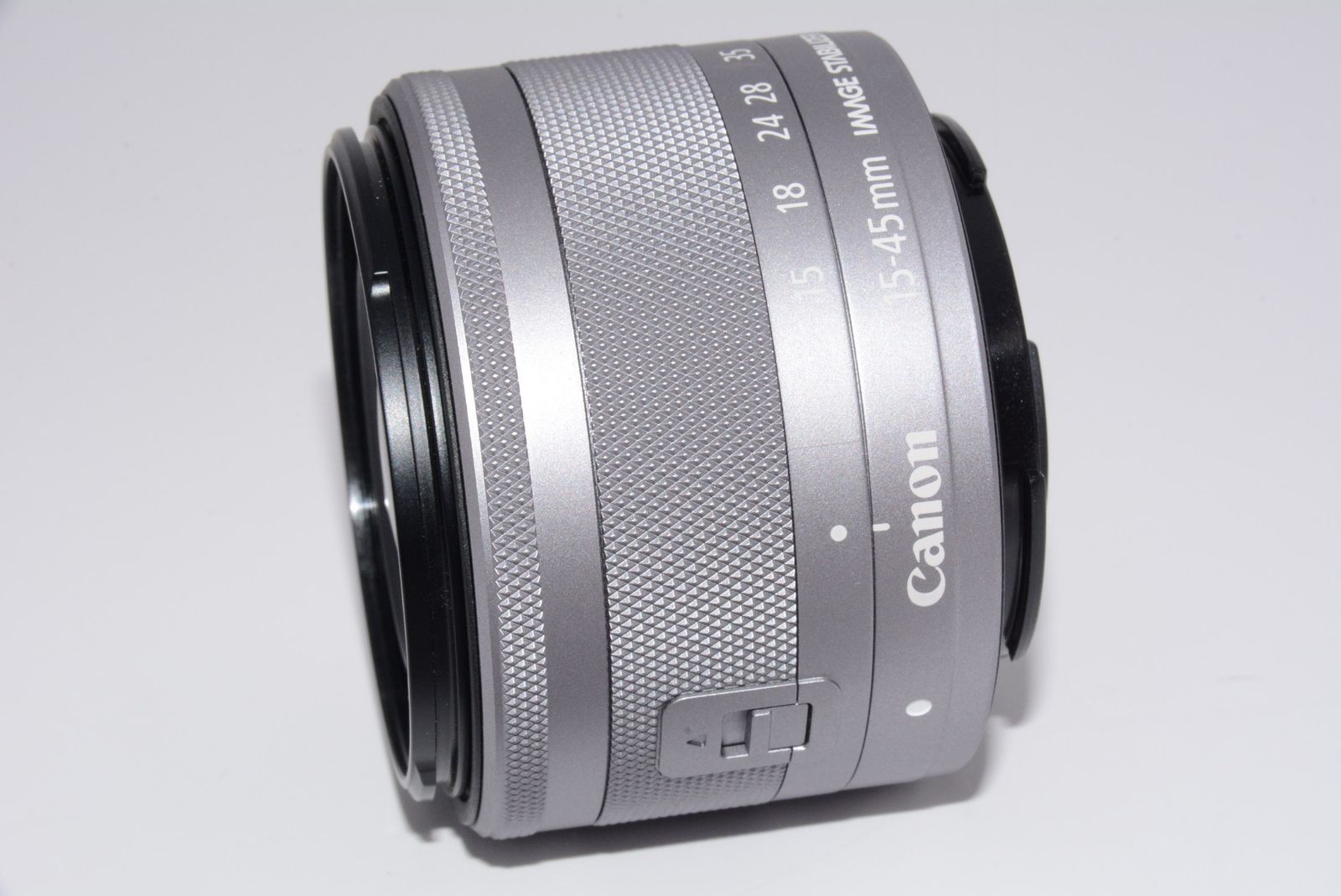 未使用品 EF-M15-45mm F3.5-6.3 IS STM シルバー  未使用・未開封品) Canon 標準ズームレンズ EF-M15-45mm F3.5-6.3IS