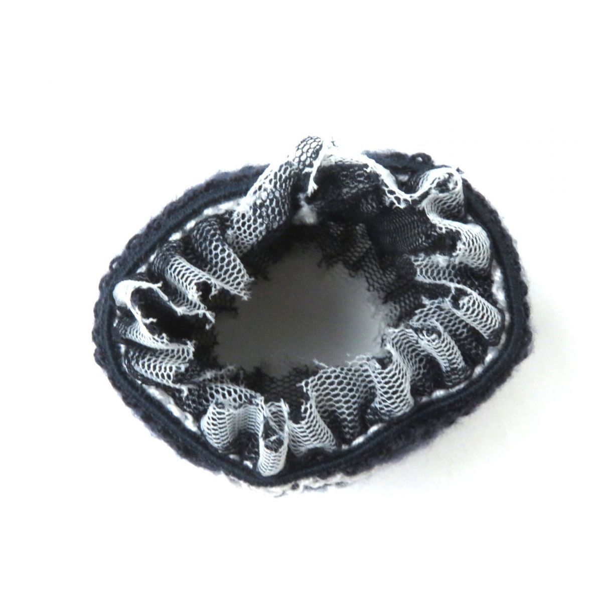 美品　CHANEL シャネル　リストバンド　ココマーク　パイル　レース　フリル CHANEL 【未使用美品】CHANEL シャネル リストバンド 3色セット
