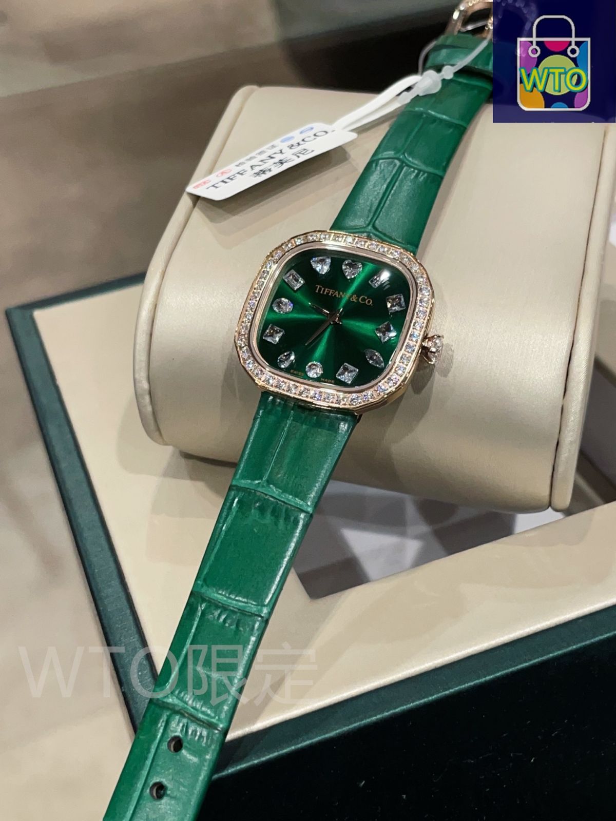 新同品 ティファニー TIFFANY&CO クラシック デイト 腕時計 F900 新同品 ティファニー TIFFANY&CO クラシック デイト 腕時計 F900 新同