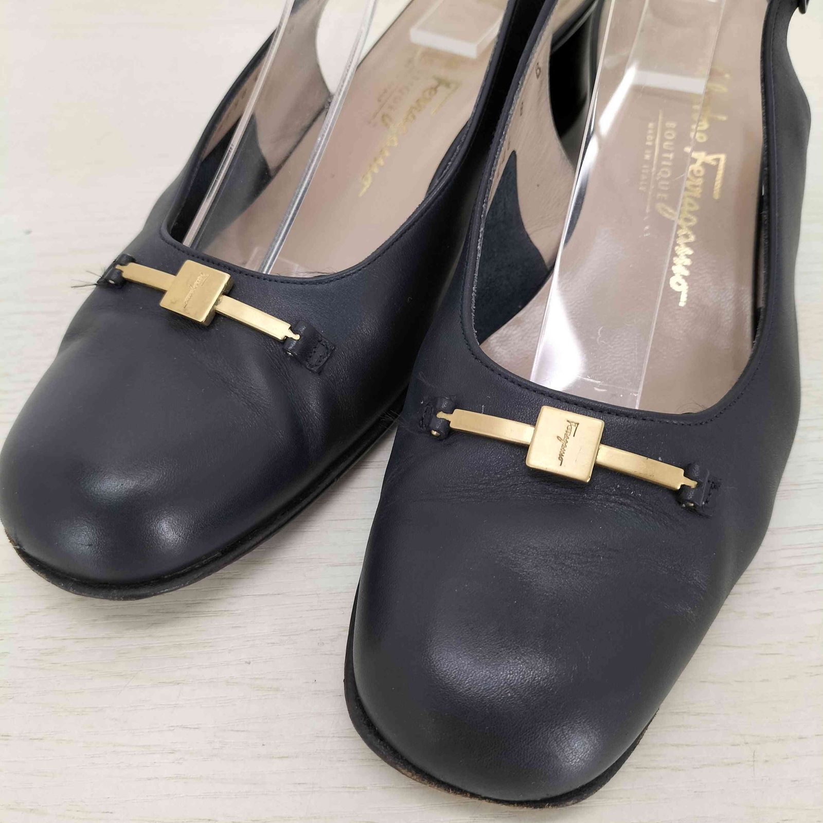 【★完売必至★】 Salvatore Ferragamo ☆ ストラップパンプス サルヴァトーレフェラガモ Salvatore Ferragamo イタリア製