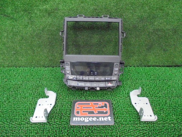 3FP4536 KFC5 トヨタ ヴェルファイア ANH20W 後期型 2.4Z 7人 ８インチナビ用オーディオパネル ステー付 55900-58320