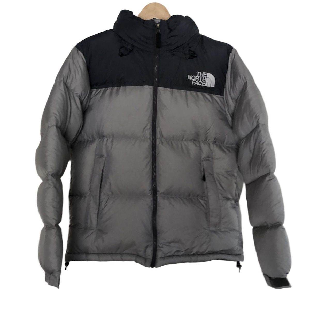 The North Face ライトグレー ダウンジャケット