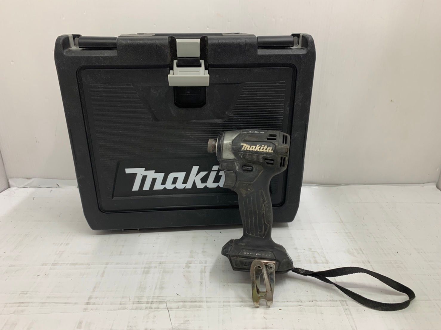 h4334マキタ 充電式インパクトドライバ TD173D 18V
