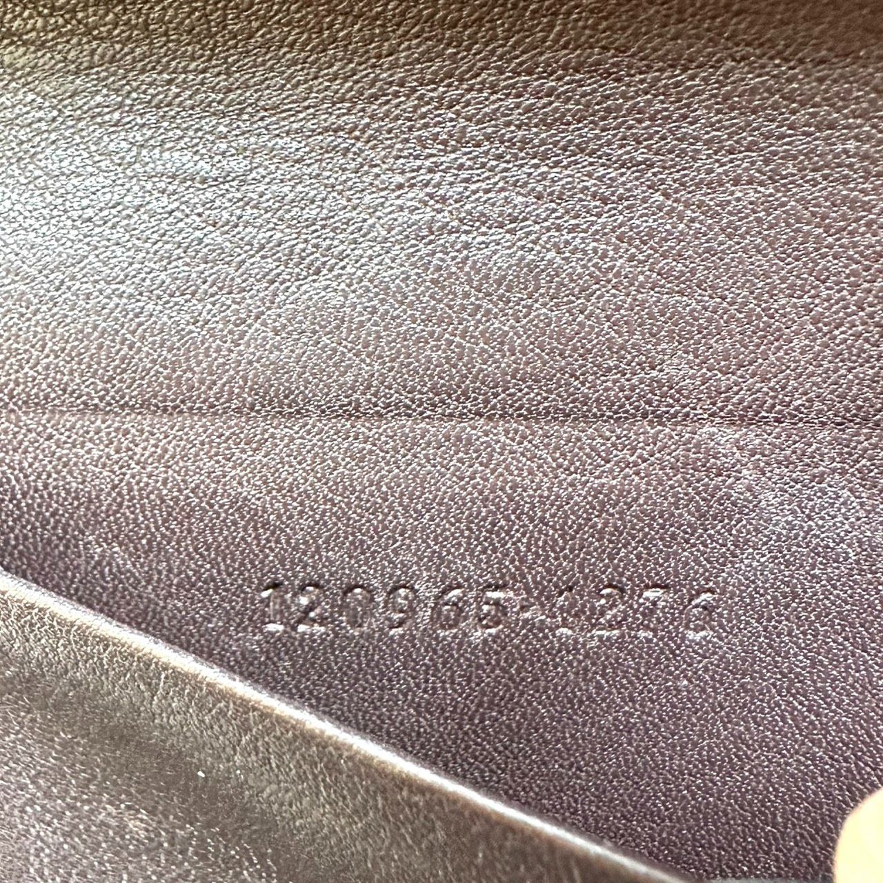  グッチ GUCCI 名刺入れ グッチシマ ダークブラウン カードケース 小物