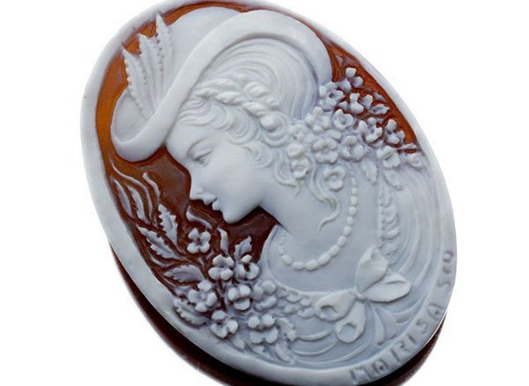 心優しい女性たち　シェル　カメオ　ルース 幸せの形 母の愛 シェル カメオ ルース - メルカリ