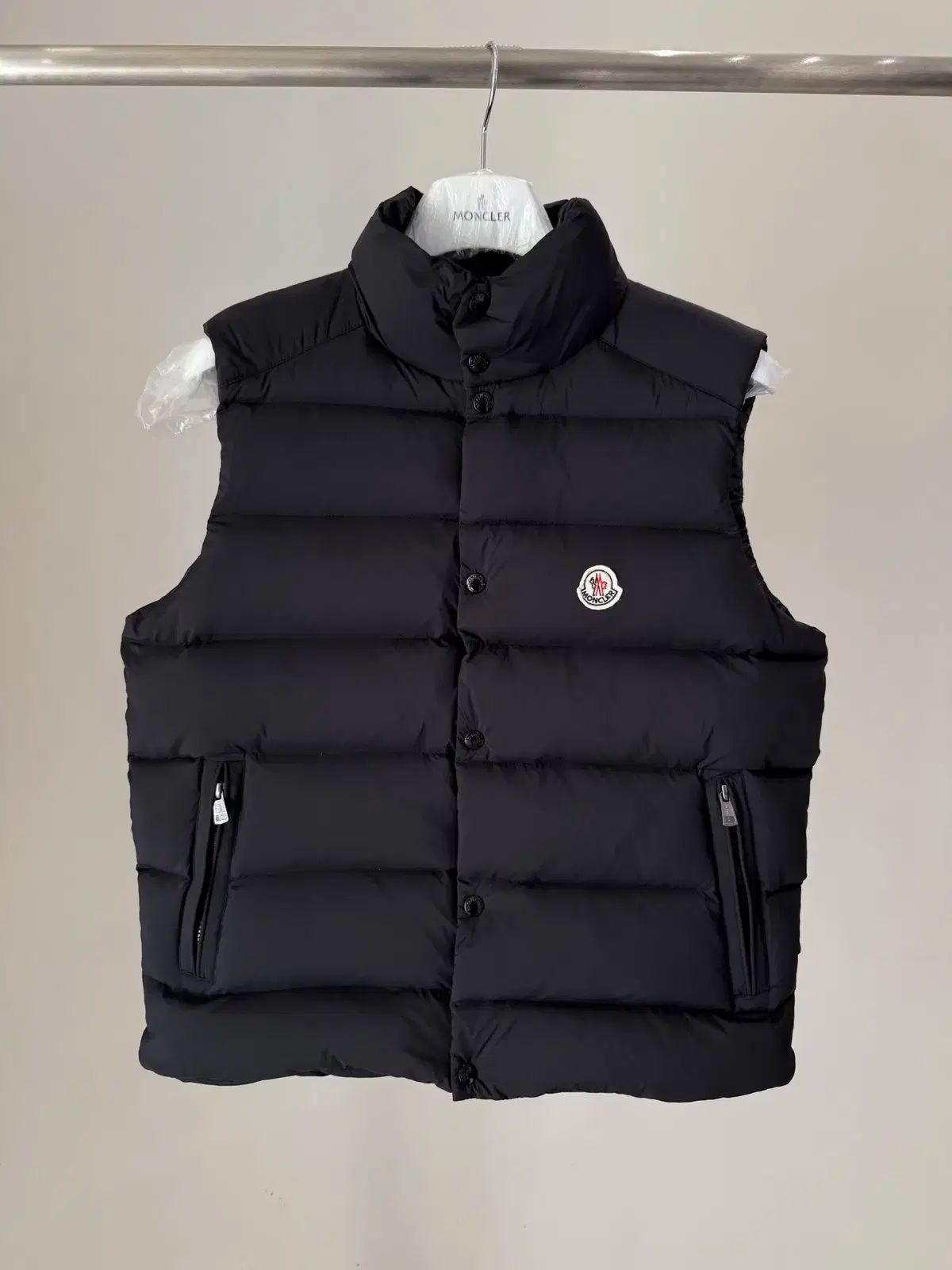 MONCLER モンクレール ユニセックス カジュアル ロゴ ダウンジャケット ベスト