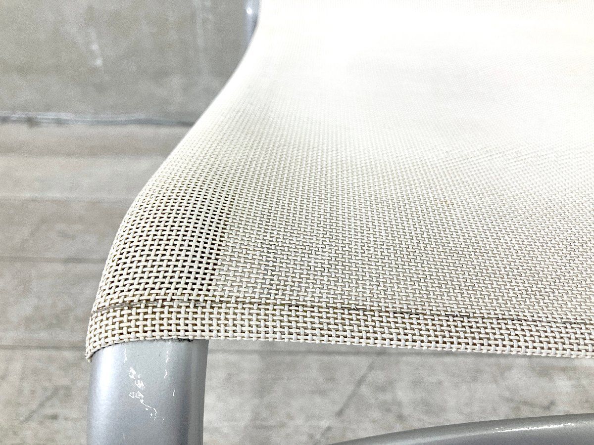 ハイフレームチェア