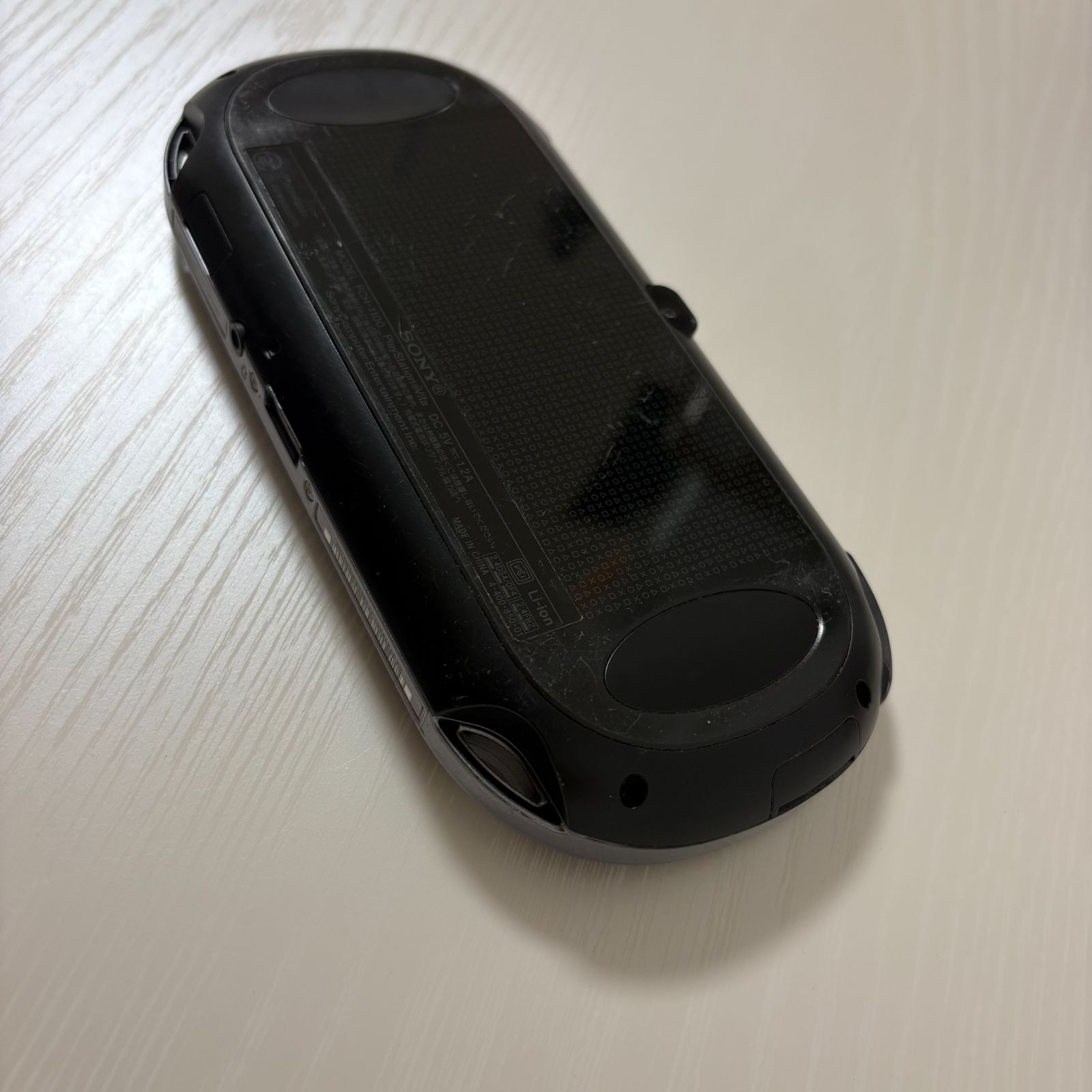 PSVITA PCH-1100 本体 ジャンク ブラック プレステヴィータ