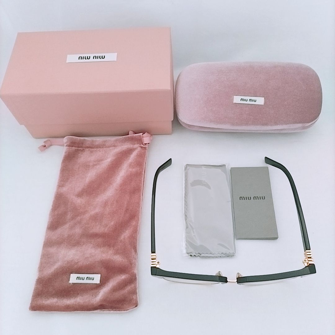 ミュウミュウ ランウェイ サングラス 送料関税込☆MIU MIU ミュウミュウ ランウェイ サングラス