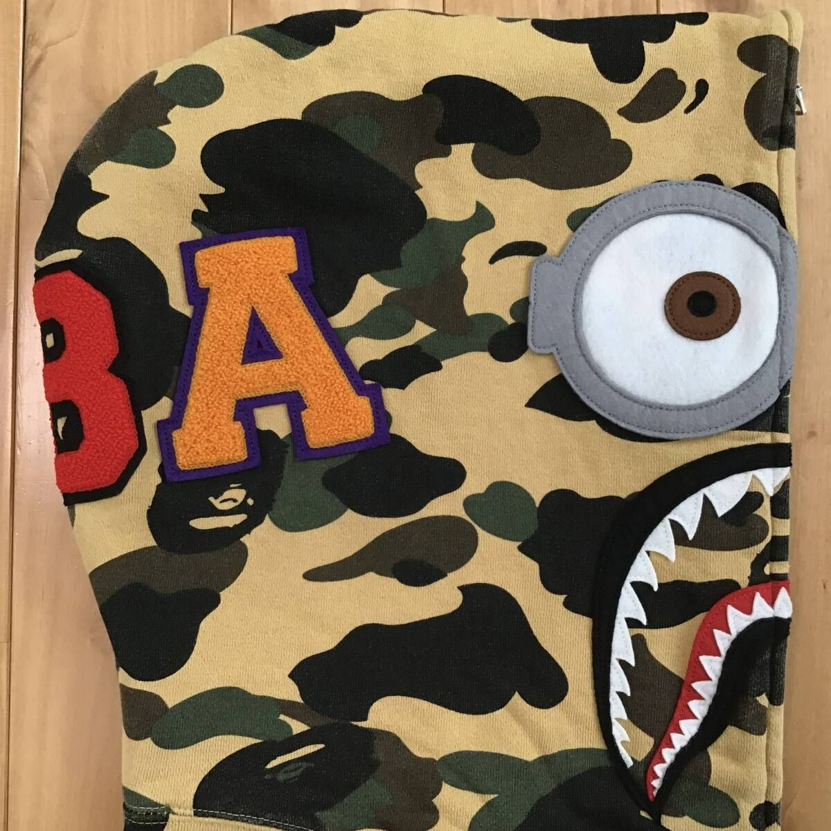 ミニオン シャーク パーカー Lサイズ a bathing ape BAPE camo