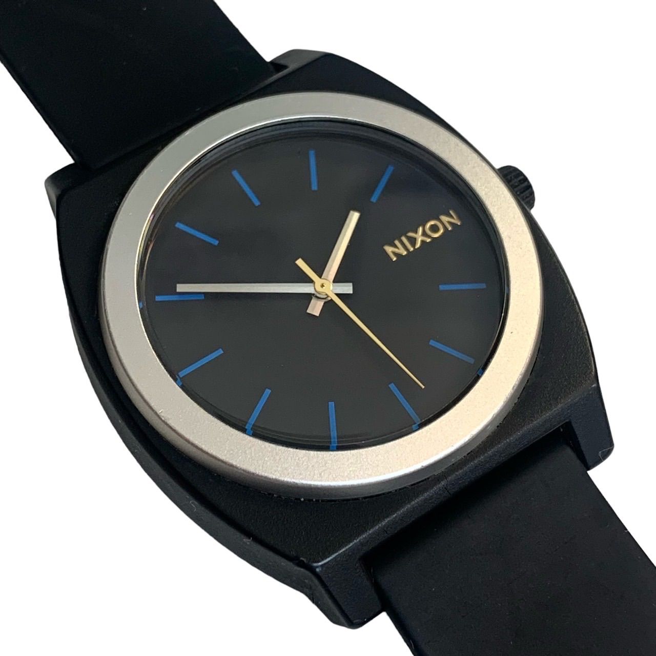 上美品です⭐️NIXON /ニクソン】 シンプルデザイン とてもカッコいい