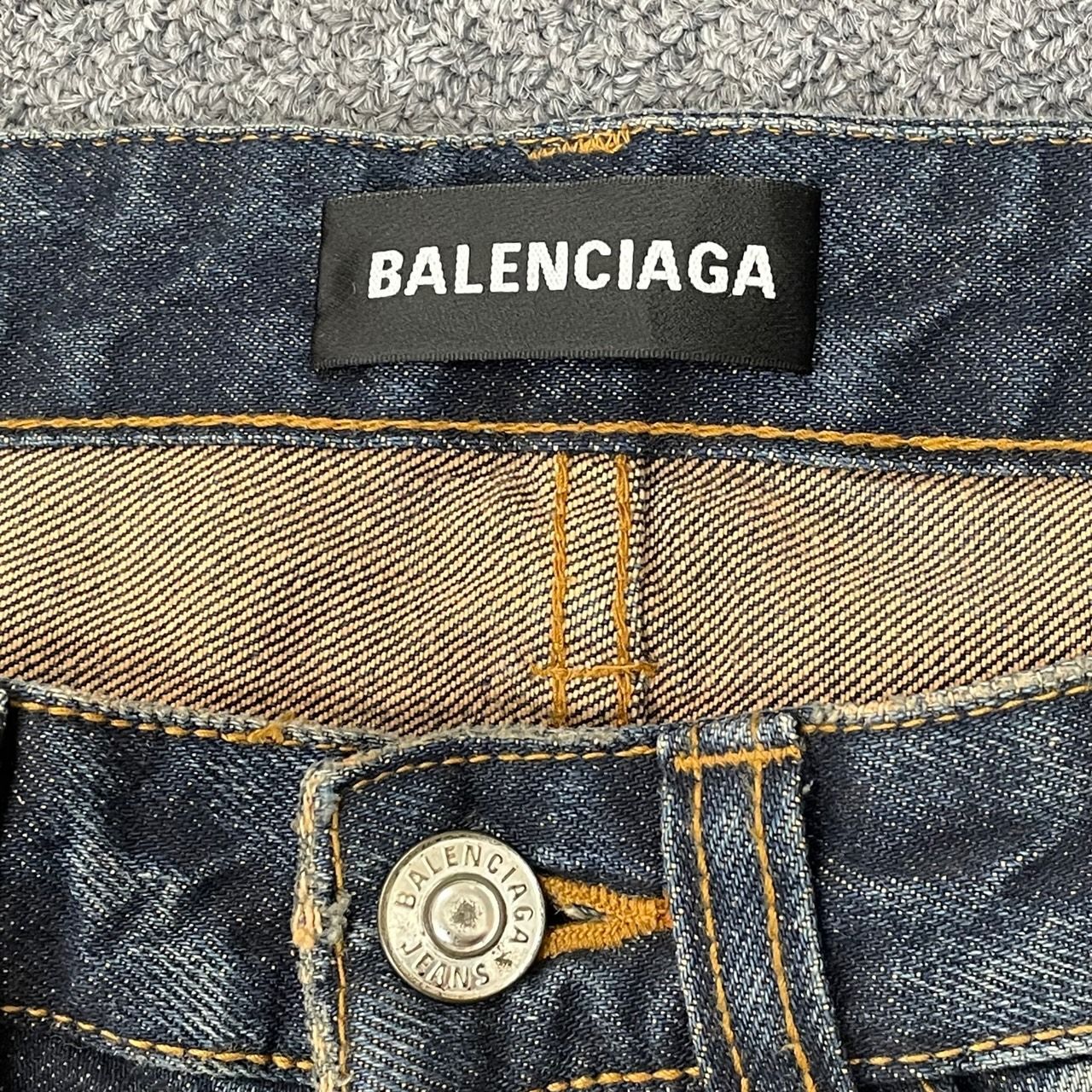 国内正規 BALENCIAGA パッチド ストレート レッグ デニムパンツ 641460