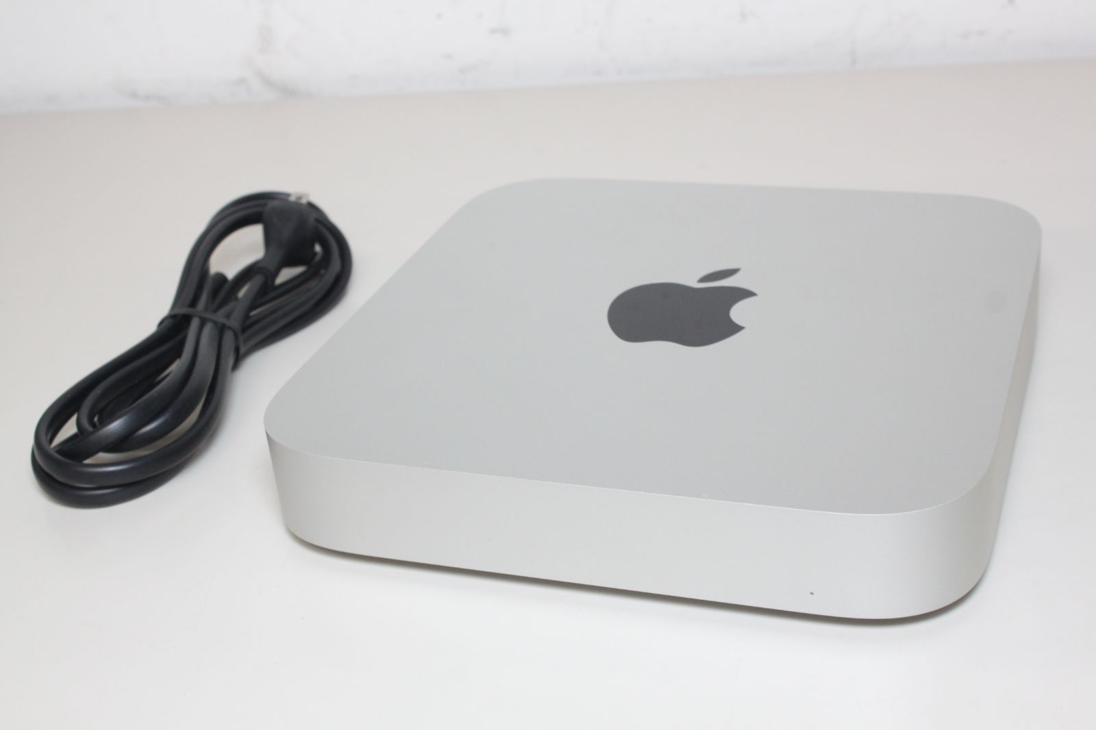 Mac mini 2018 i5 16GB 1TB スペースグレー 美品 Mac mini 2018 i5 16GB 1TB スペースグレー 美品