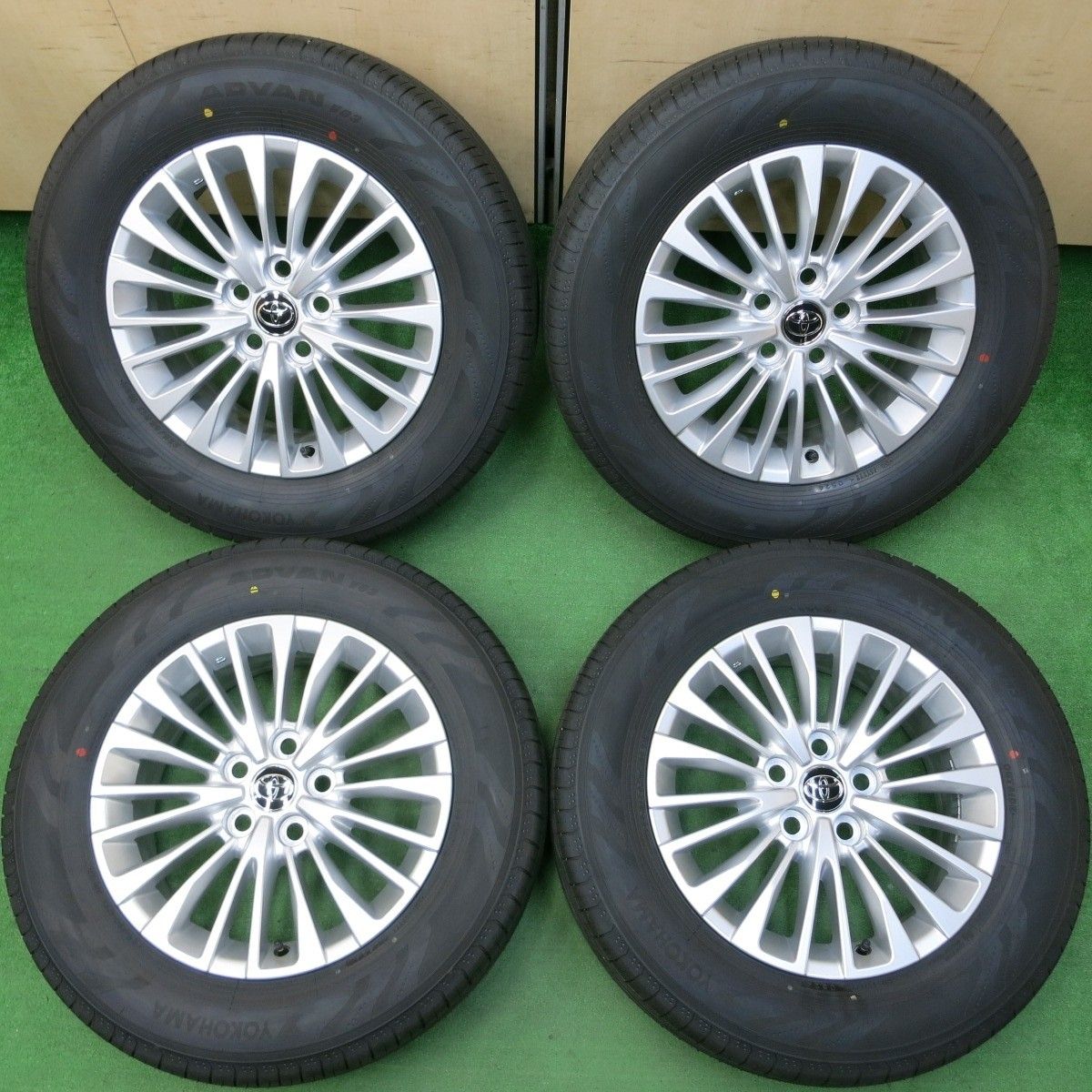 40系アルファード純正タイヤ225/65R17新車外し未使用4本セット 新車 