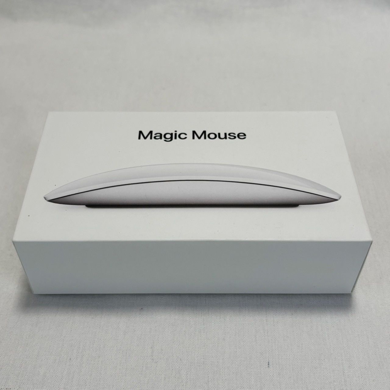 ほぼ未使用】【純正品】 Apple/Magic Mause/A1657/MK2E3J/A カバー 