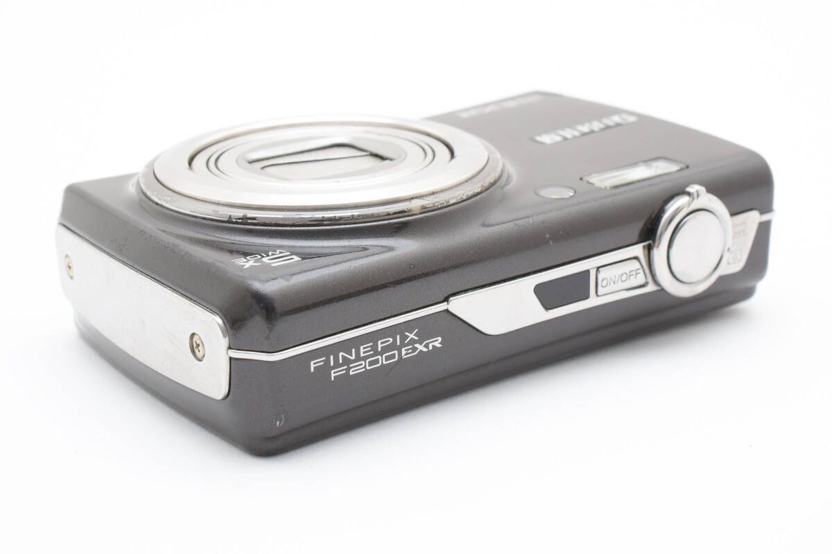 ☆訳あり大特価☆富士フィルム FUJIFILM FinePix F200EXR