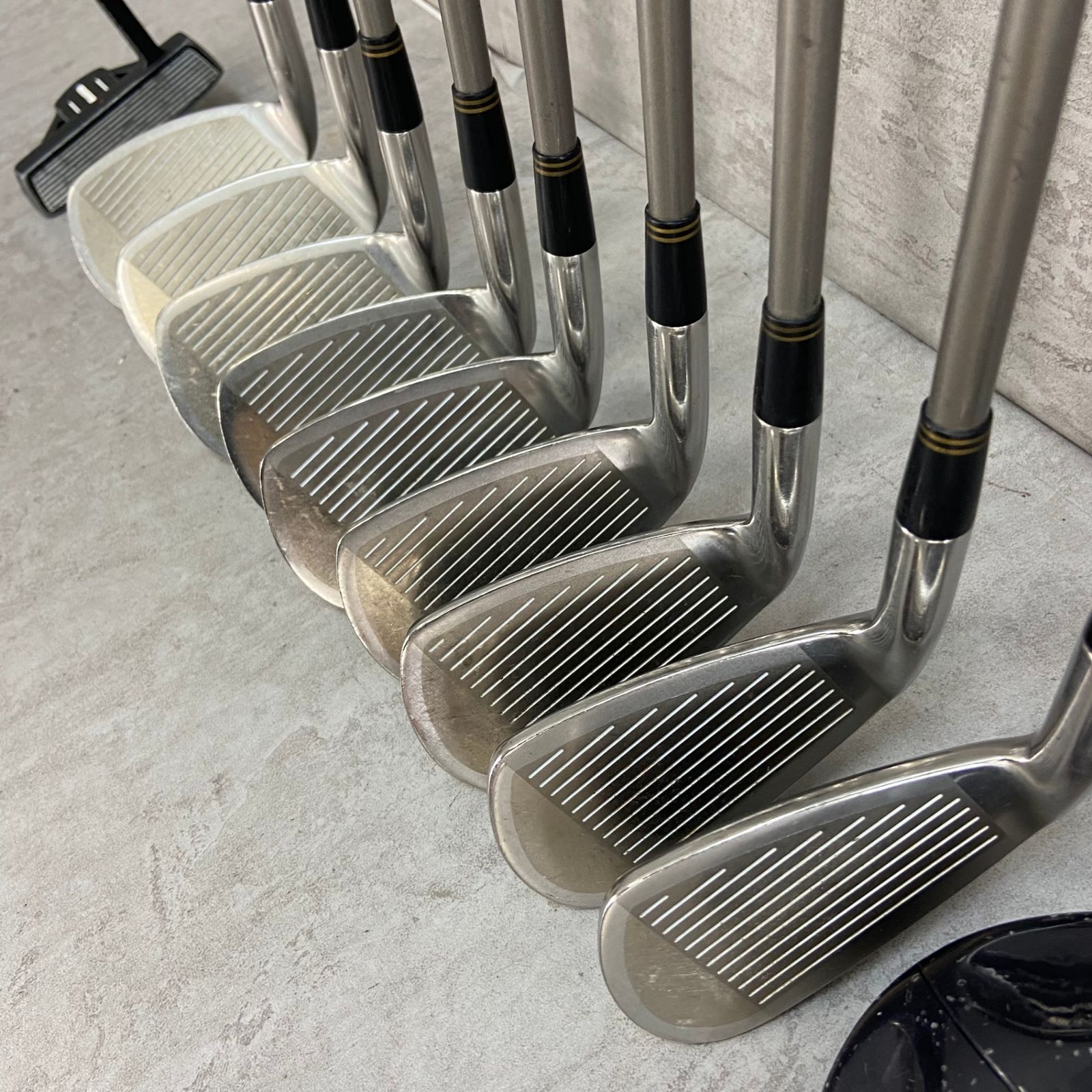 Onoff - ONOFF　オノフ　BRIDGESTONE　ブリヂストン　メンズゴルフ13本セット　カーボン　右利き用　キャディバッグ　初心者おすすめ　入門用 ONOFF オノフ BRIDGESTONE ブリヂストン メンズゴルフ13本セット