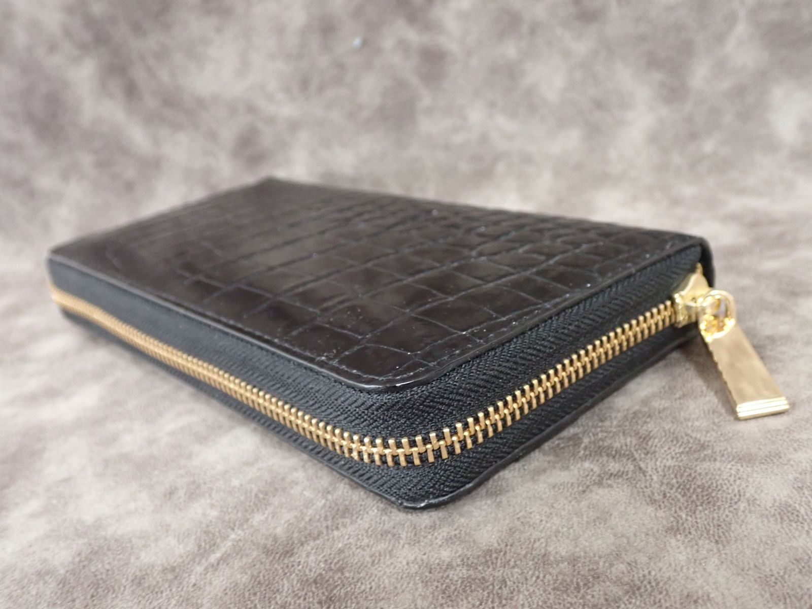 未使用✨希少✨クロコ　ヘンローン社製　最高級　シャイニー　名刺入れ　パスケース 未使用✨希少✨クロコ ヘンローン社製 最高級 シャイニー 名刺入れ