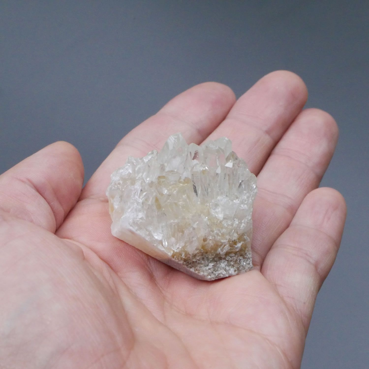 M1545☆水晶クラスター2.6Kg☆菊花水晶クラスター☆天然石　原石 菊花水晶のクラスター Chrysanthemum Clear Quartz Cluster