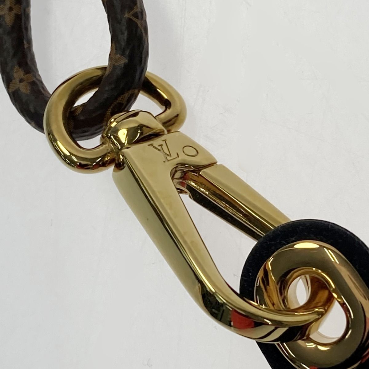 ルイヴィトン　LVサークル ネックストラップ付き スマートフォンホルダー LOUIS VUITTON ルイヴィトン フォンホルダー・ルイーズ M68382