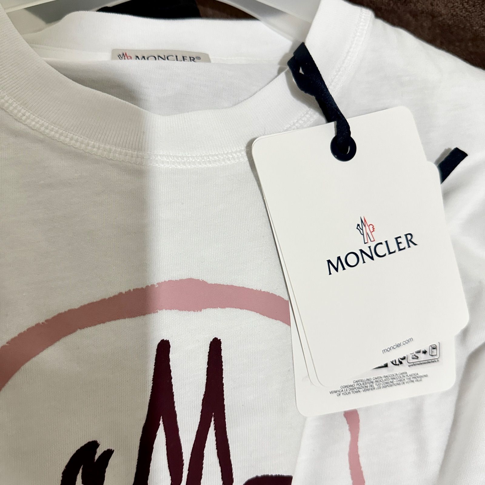 MONCLER 半袖 Tシャツ ホワイト ピンク ロゴプリント S 新品 モンクレール ロゴ Tシャツ ホワイト ピンク レディース 半袖