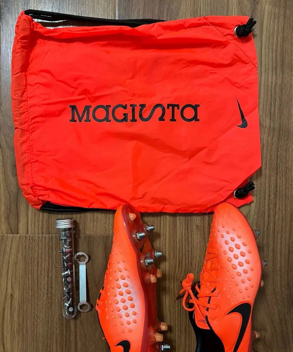 NIKE ナイキ マジスタ sg サッカーシューズ