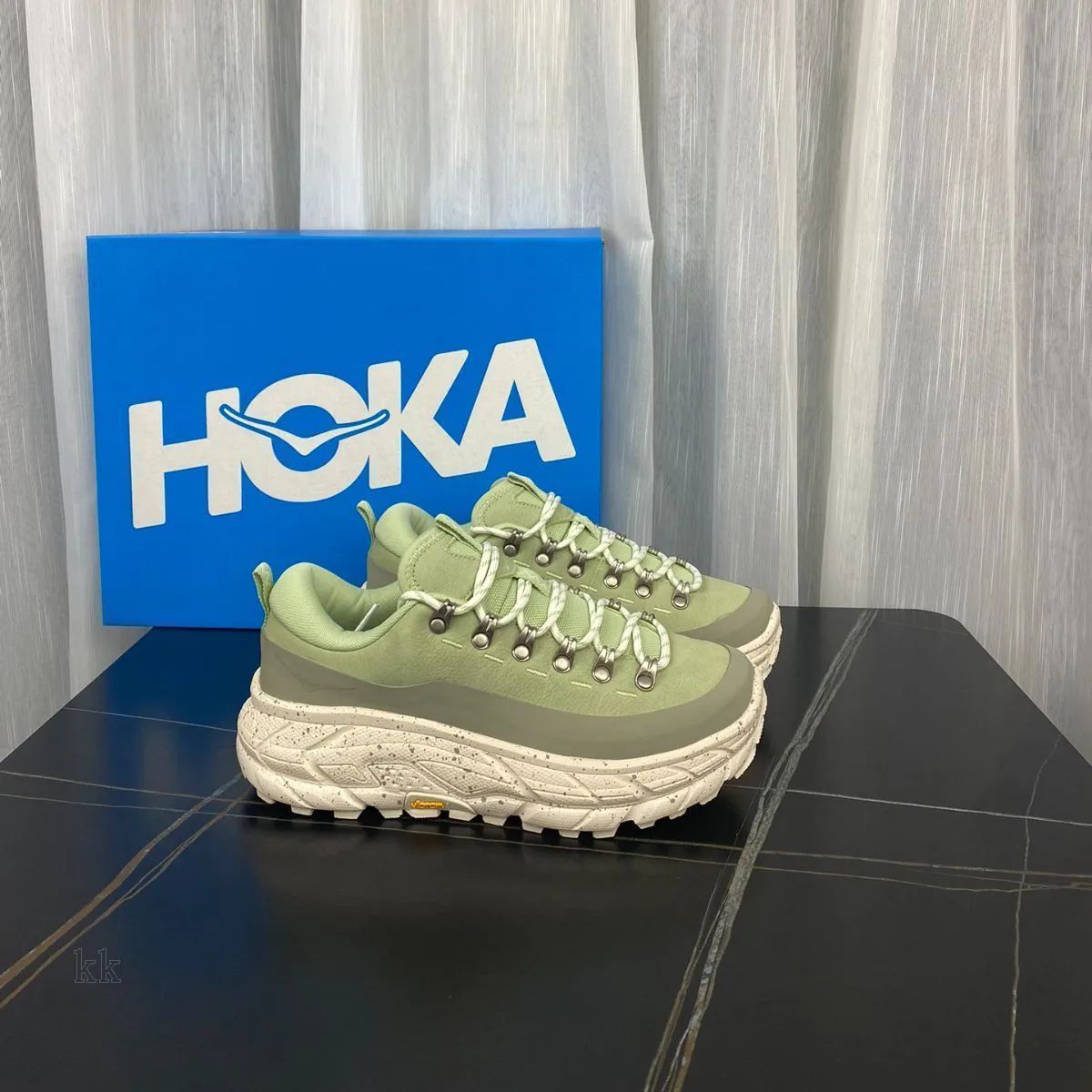 新品Hoka Tor.Summit 