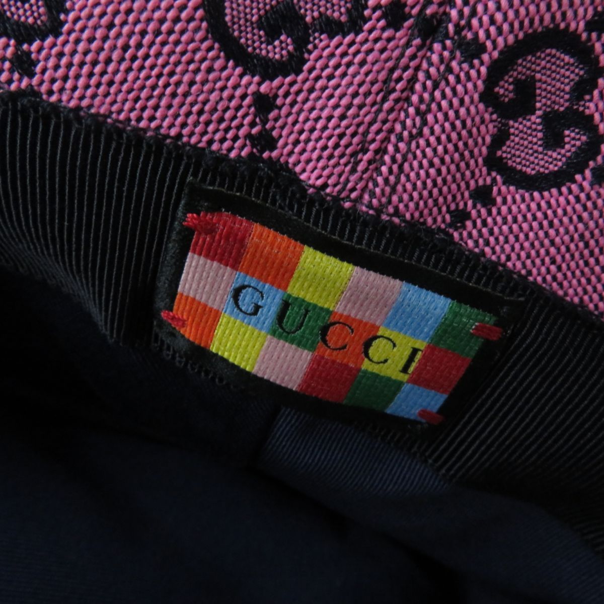 極美品☆正規品 GUCCI グッチ 656573 レザー使い ダブルG金具付き GG