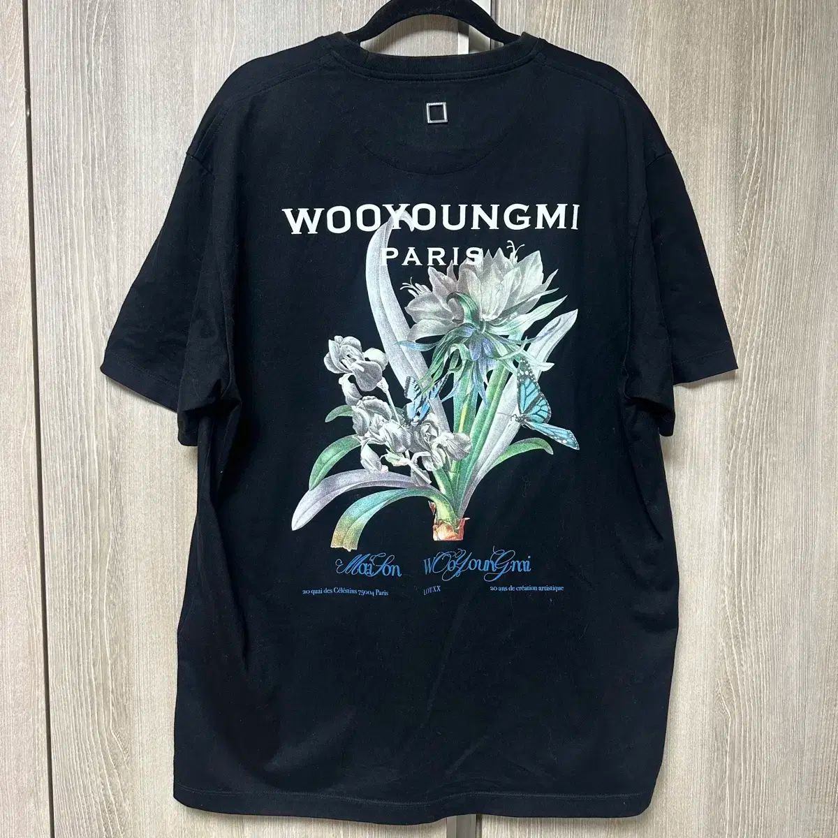 ☆韓国人気☆フラワー ダイイング フード Tシャツ/WOOYOUNGMI☆ 韓国ファッション WOOYOUNGMI(ウーヨンミ) - 海外通販のBUYMA