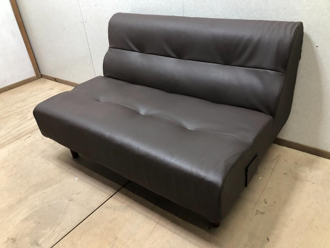 【美品】2人掛け 合皮ソファ　引き取り希望　【糸島市内 送料無料】250222-5 美品】2人掛け 合皮ソファ 引き取り希望 250222-5 【公式通販】