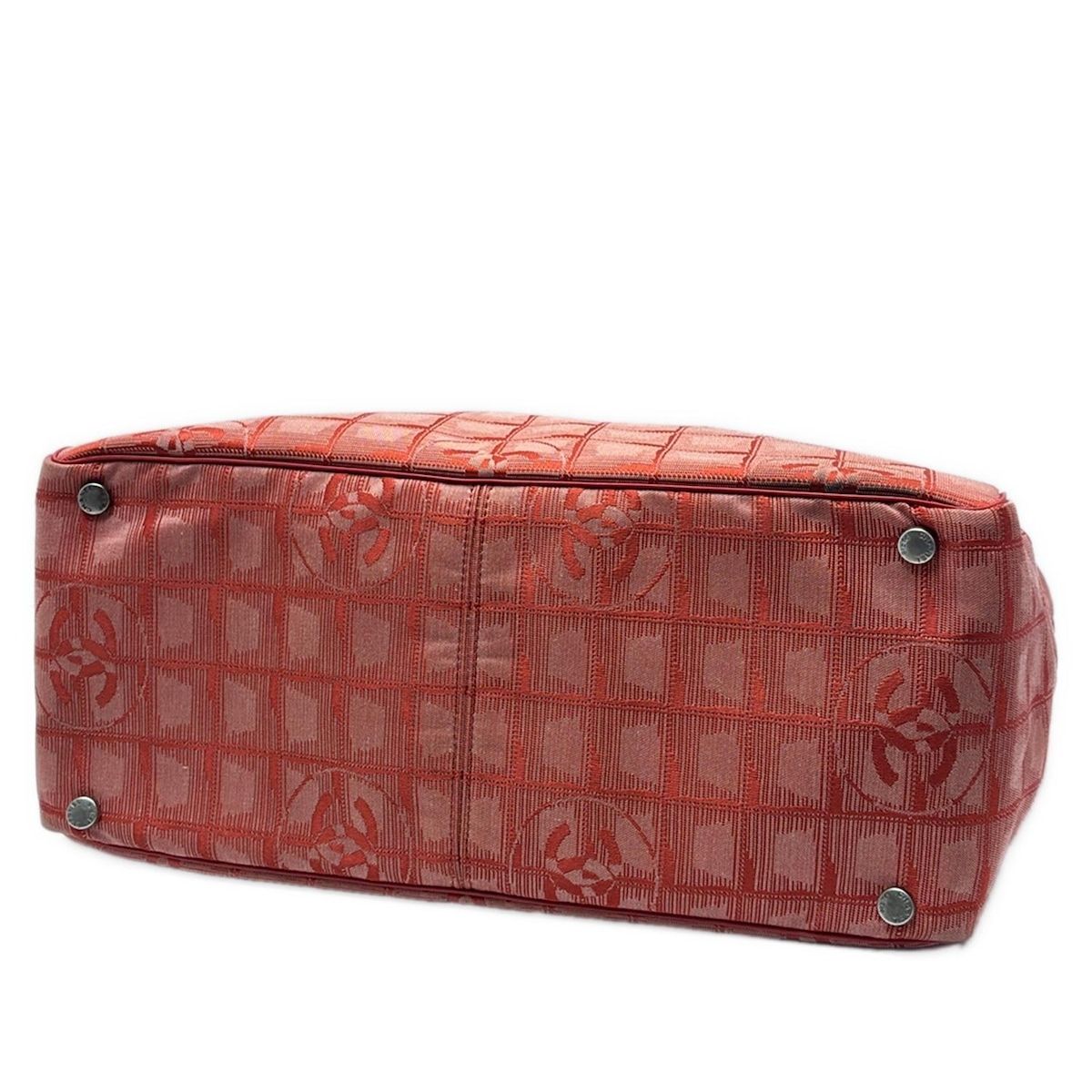CHANEL　シャネル　ニュートラベルライントートMM CHANEL(シャネル) トートバッグ ニュートラベルライントートMM