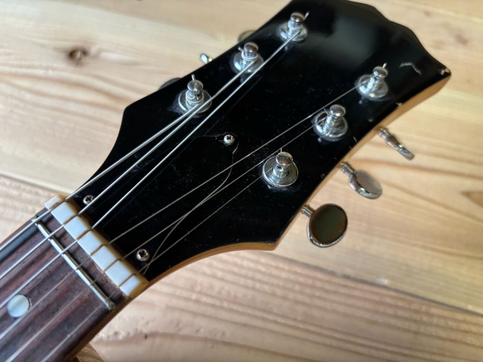 日本製フルアコタイプギター エピフォンカジノタイプ メーカー