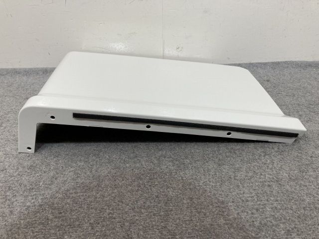 専用出品 新車取り外し!ギガ 大型 2代目 2015- 10t 純正 左 リア フェンダー