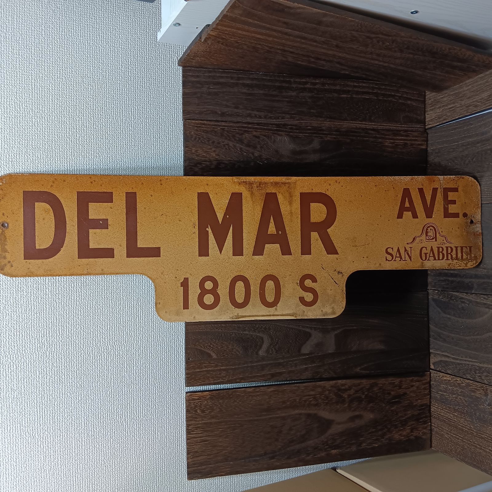 DEL MAR AVENUE 看板 アメリカン雑貨 ブリキ 標識 デルマー通り アベニュー ヴィンテージ アンティーク雑貨 DEL MAR AVENUE 看板 アメリカン雑貨 ブリキ 標識 デルマー通り