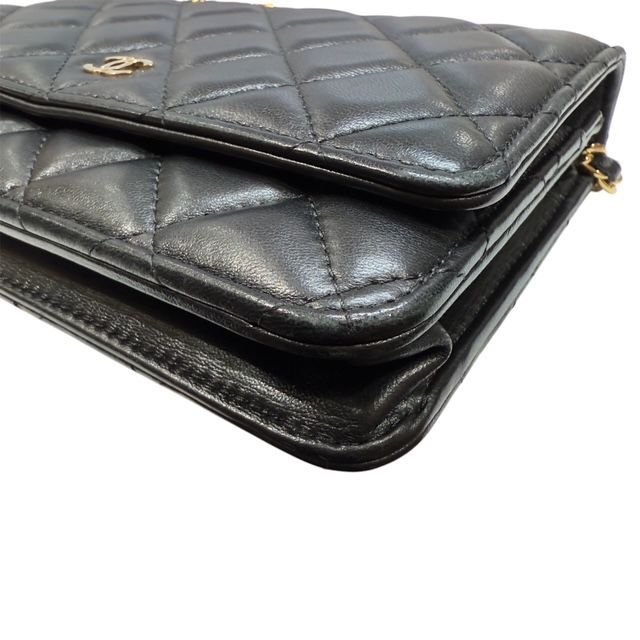 CHANEL シャネル