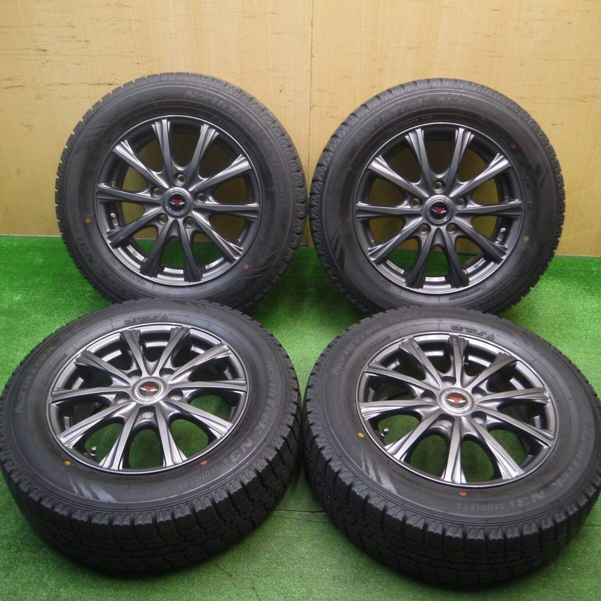 バリ溝！20年！キレイ！ほぼ10分☆スタッドレス 195/65R15