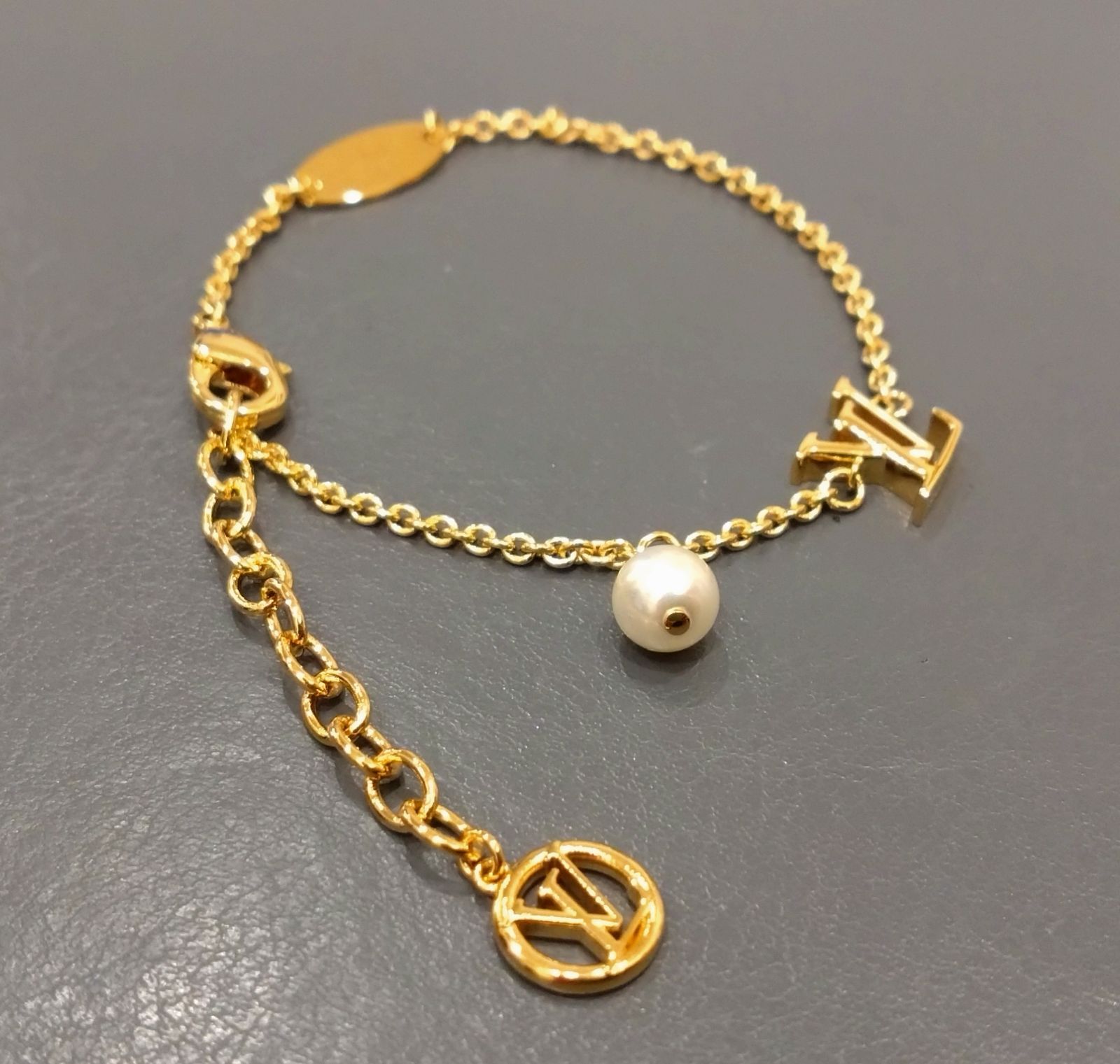 NA04532 LOUIS VUITTON ルイヴィトン アイコニック ルイザ パール ブレスレット M1450A