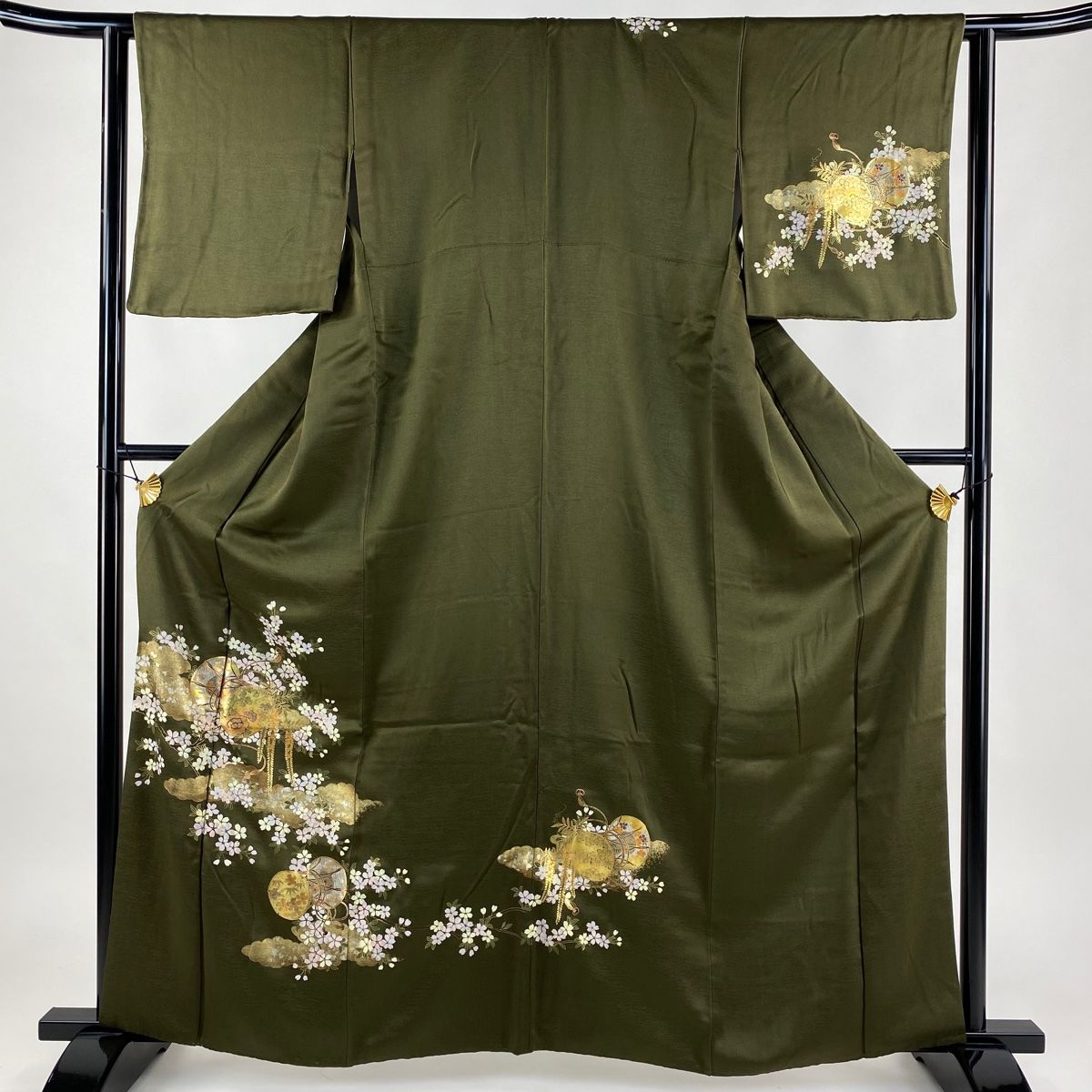 付下げ 身丈161.5cm 裄丈62.5cm S 袷 やまと 鼓 桜 金銀彩 茶緑色 正絹  